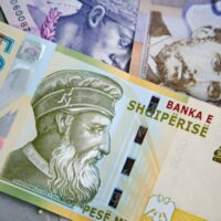 Jakie pieniądze trzeba mieć w Albanii?